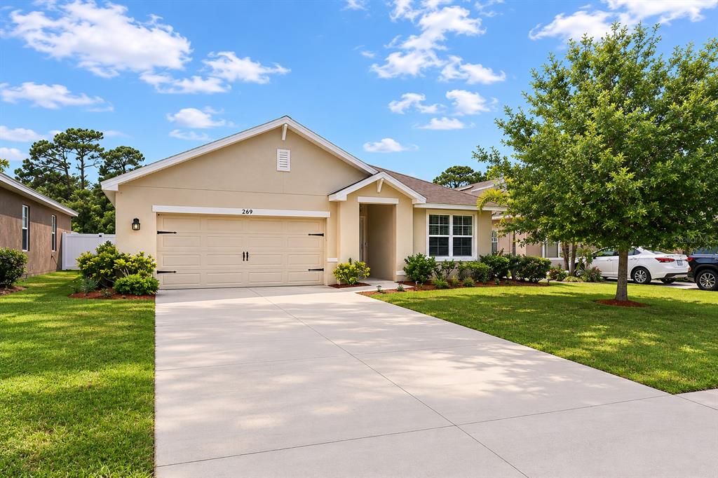 For Sale: $295,000 (3 beds, 2 baths, 1676 Square Feet)