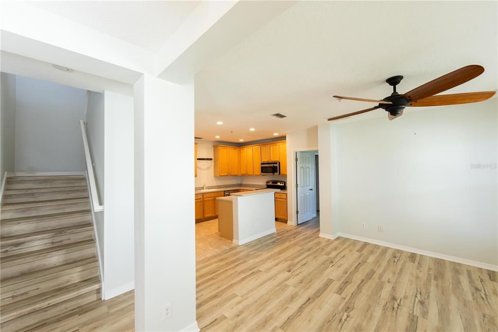 For Sale: $365,000 (3 beds, 2 baths, 1790 Square Feet)