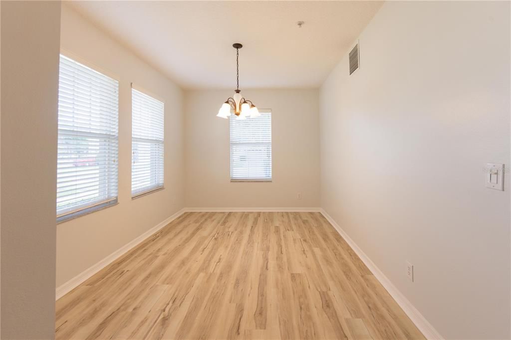For Sale: $365,000 (3 beds, 2 baths, 1790 Square Feet)