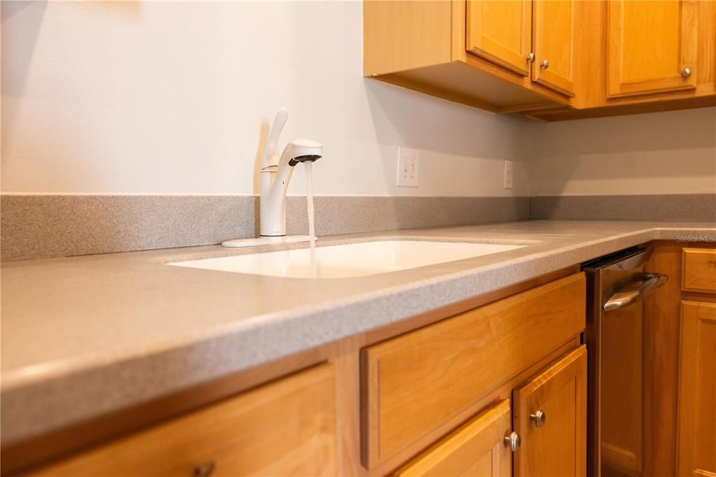 For Sale: $365,000 (3 beds, 2 baths, 1790 Square Feet)