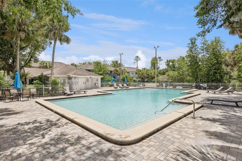 For Sale: $199,000 (2 beds, 2 baths, 1365 Square Feet)