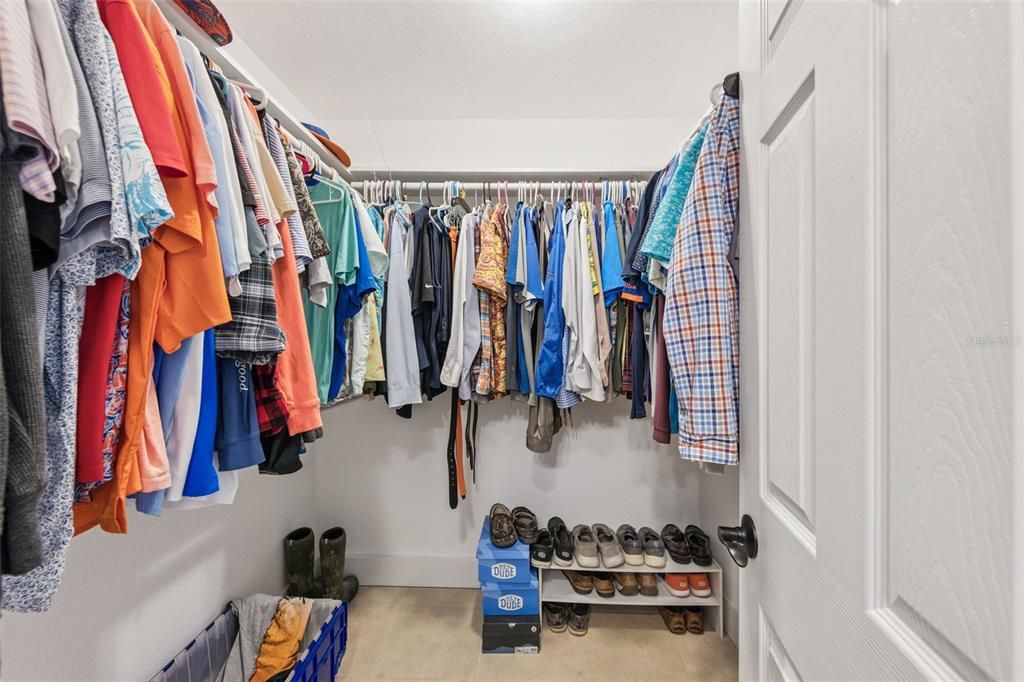 For Sale: $199,000 (2 beds, 2 baths, 1365 Square Feet)