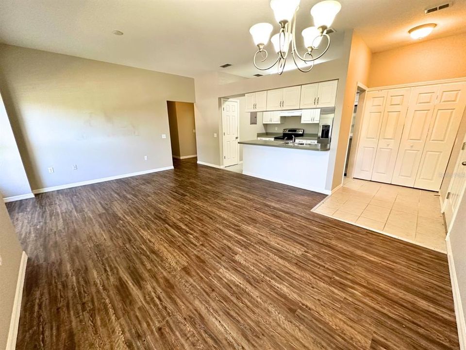 For Rent: $1,550 (2 beds, 2 baths, 1017 Square Feet)