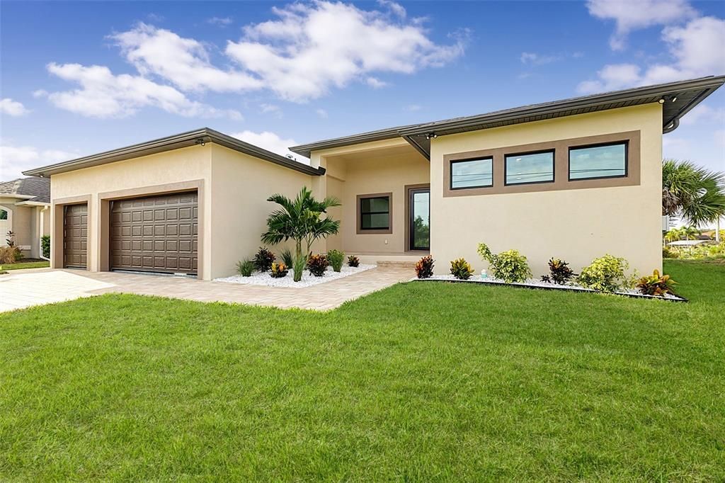 En Venta: $1,179,080 (4 camas, 3 baños, 2162 Pies cuadrados)