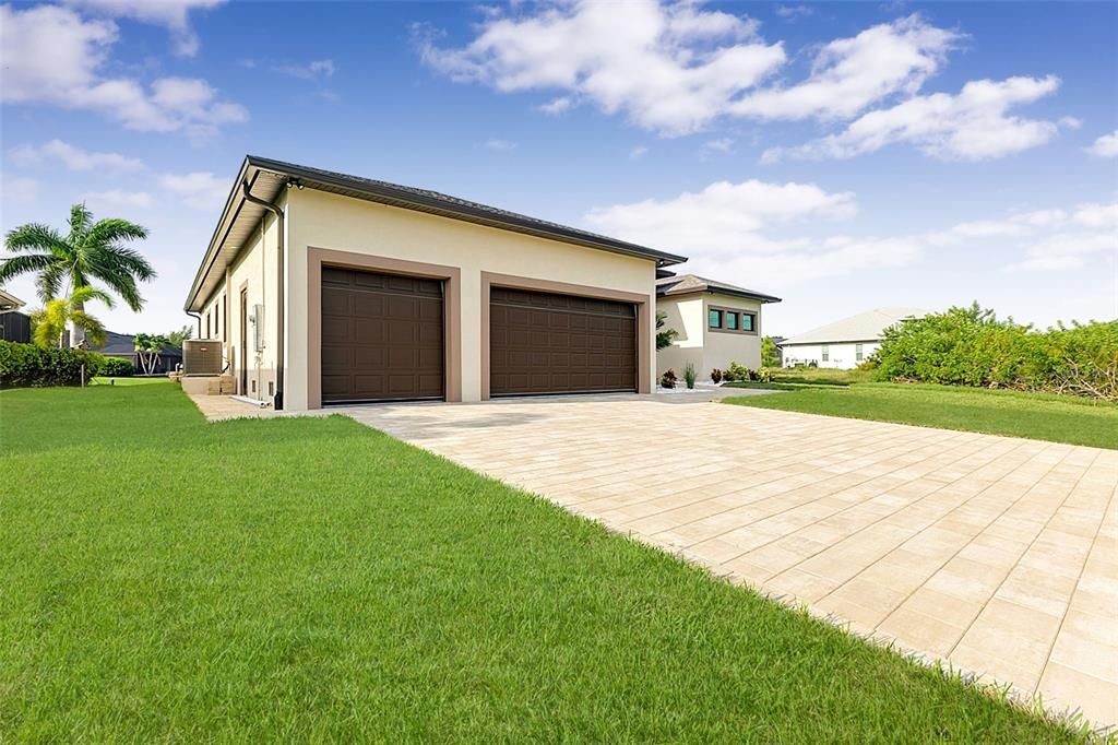 En Venta: $1,179,080 (4 camas, 3 baños, 2162 Pies cuadrados)