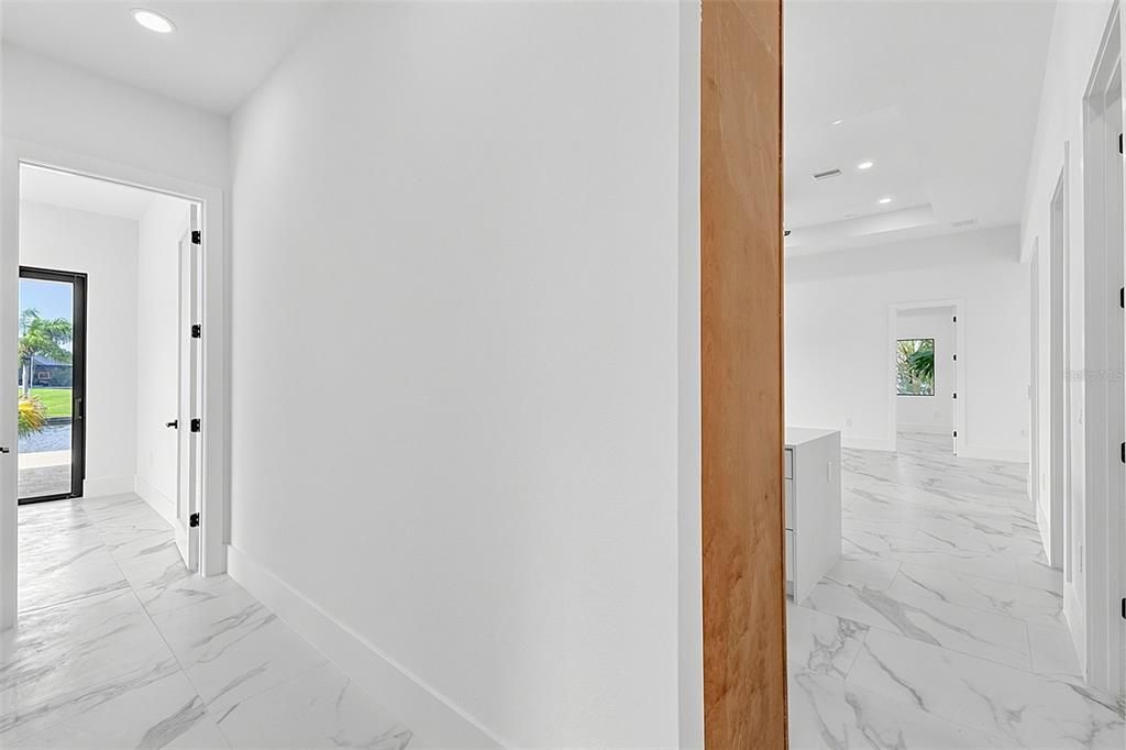 En Venta: $1,179,080 (4 camas, 3 baños, 2162 Pies cuadrados)