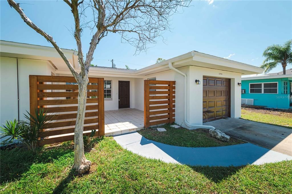 For Rent: $2,950 (3 beds, 2 baths, 1346 Square Feet)