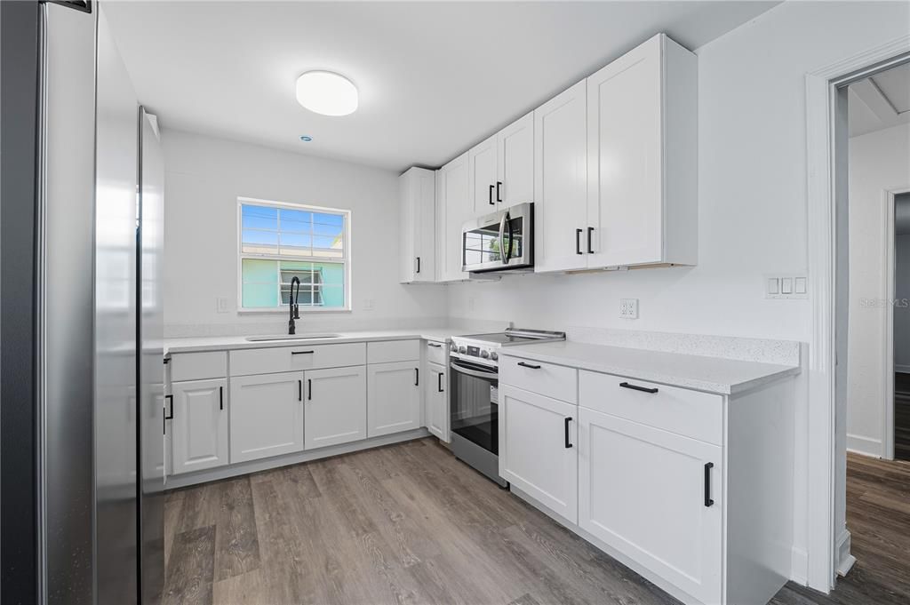 For Rent: $2,950 (3 beds, 2 baths, 1346 Square Feet)