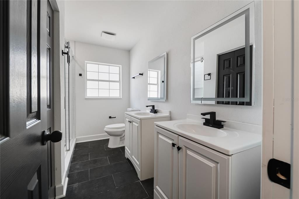 For Rent: $2,950 (3 beds, 2 baths, 1346 Square Feet)