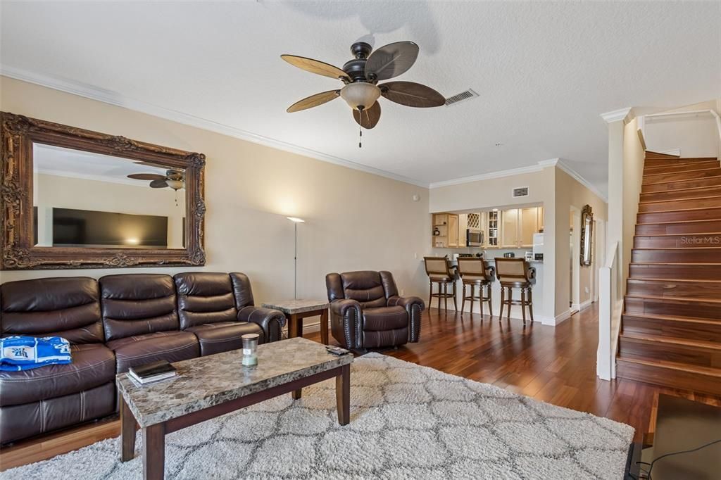 For Sale: $515,000 (3 beds, 3 baths, 1700 Square Feet)