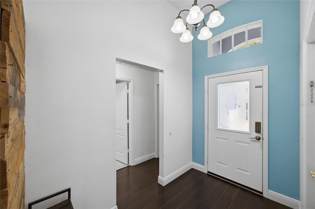 En Venta: $385,000 (3 camas, 2 baños, 1550 Pies cuadrados)