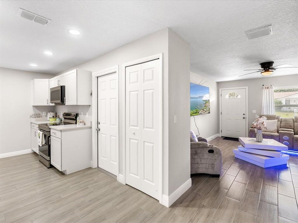 For Rent: $2,100 (3 beds, 2 baths, 1170 Square Feet)