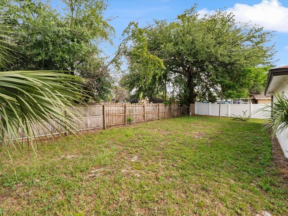 For Rent: $2,100 (3 beds, 2 baths, 1170 Square Feet)