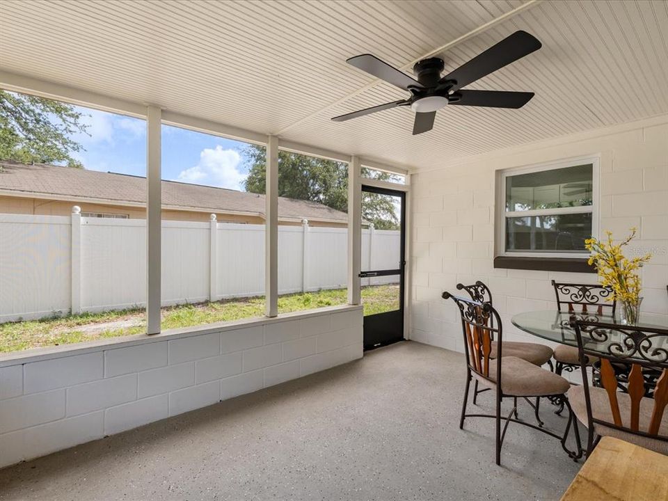 For Rent: $2,100 (3 beds, 2 baths, 1170 Square Feet)