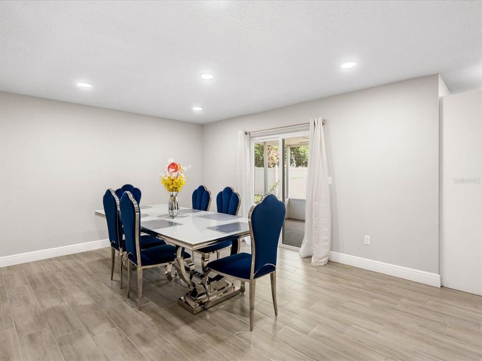 For Rent: $2,100 (3 beds, 2 baths, 1170 Square Feet)
