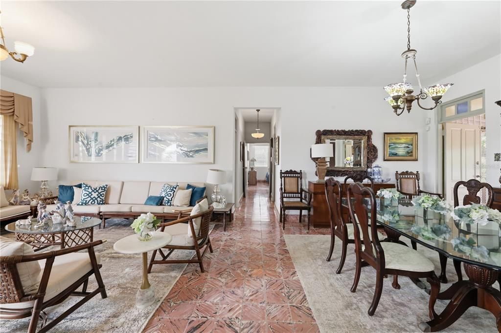 For Sale: $357,000 (4 beds, 3 baths, 1508 Square Feet)