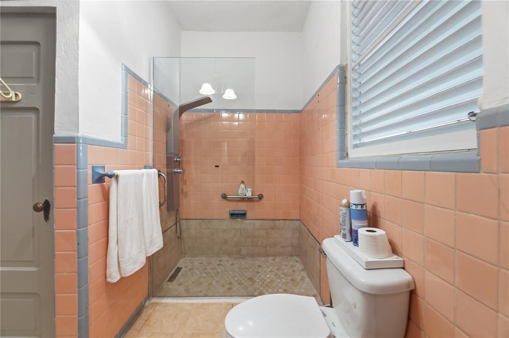 For Sale: $357,000 (4 beds, 3 baths, 1508 Square Feet)