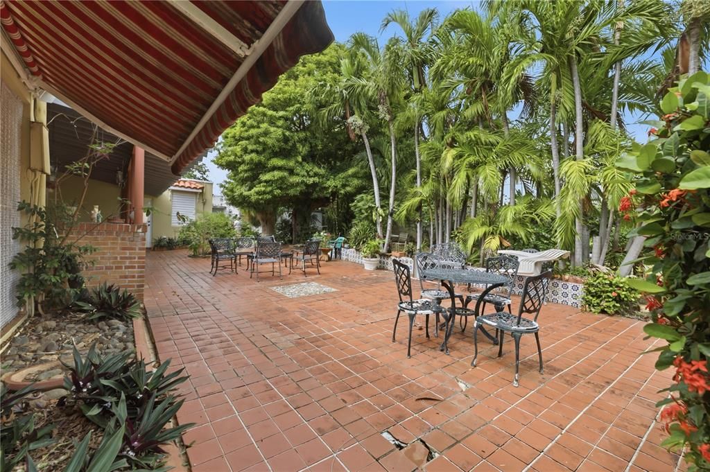 For Sale: $357,000 (4 beds, 3 baths, 1508 Square Feet)