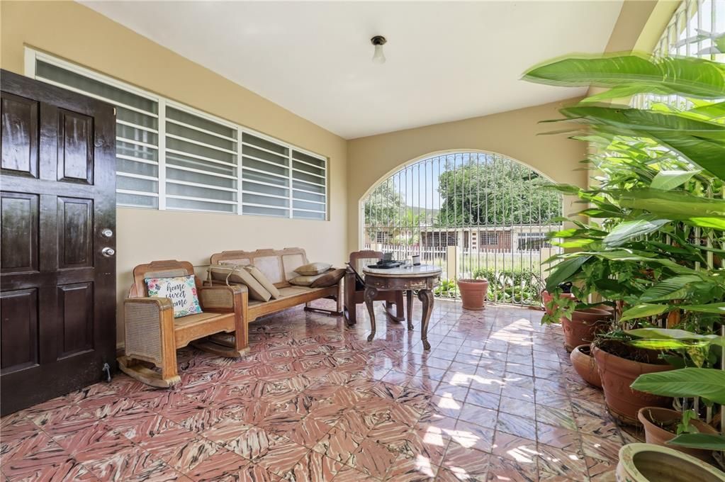 For Sale: $357,000 (4 beds, 3 baths, 1508 Square Feet)