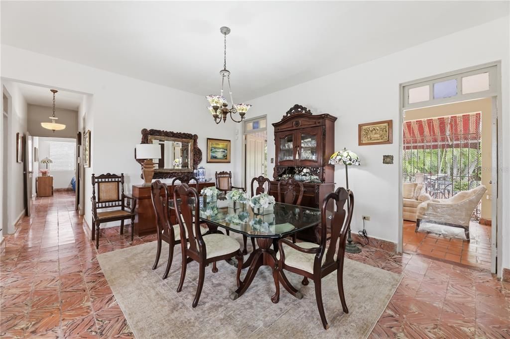For Sale: $357,000 (4 beds, 3 baths, 1508 Square Feet)