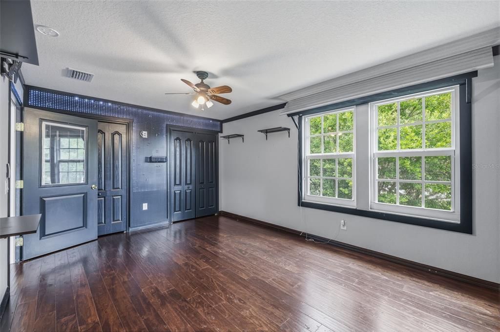 Active With Contract: $465,900 (5 beds, 2 baths, 2906 Square Feet)