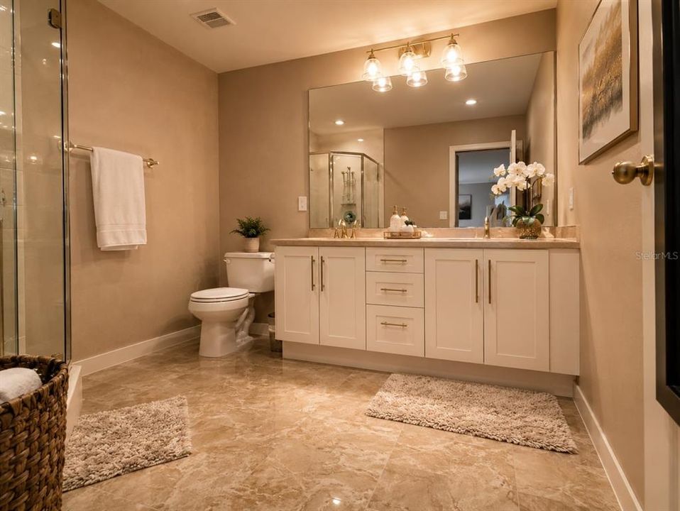 For Sale: $175,000 (2 beds, 2 baths, 1053 Square Feet)