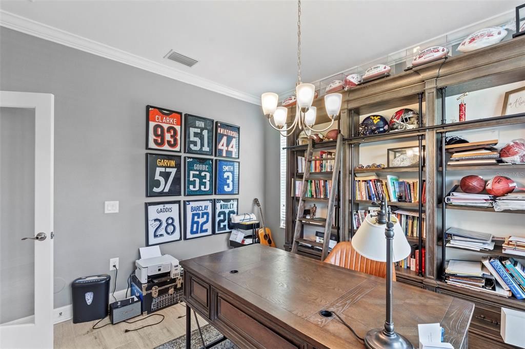 For Rent: $3,600 (4 beds, 3 baths, 2933 Square Feet)