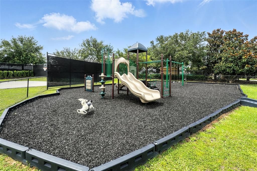 En Venta: $759,000 (1.26 acres)