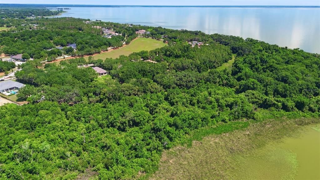 En Venta: $759,000 (1.26 acres)