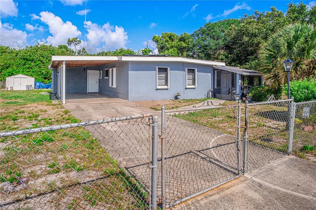For Sale: $280,000 (3 beds, 2 baths, 1250 Square Feet)