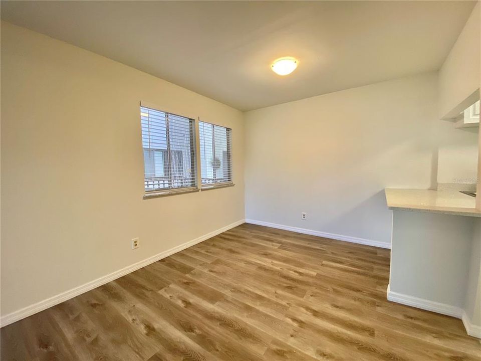 En Venta: $102,500 (1 camas, 1 baños, 702 Pies cuadrados)