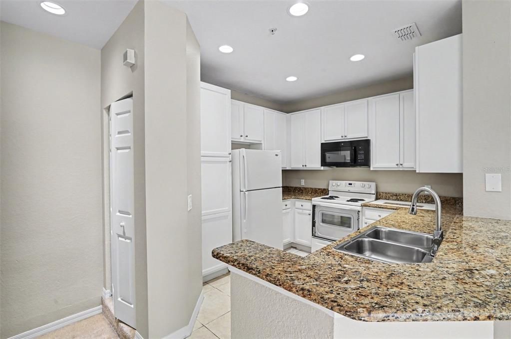 For Sale: $255,000 (3 beds, 2 baths, 1457 Square Feet)