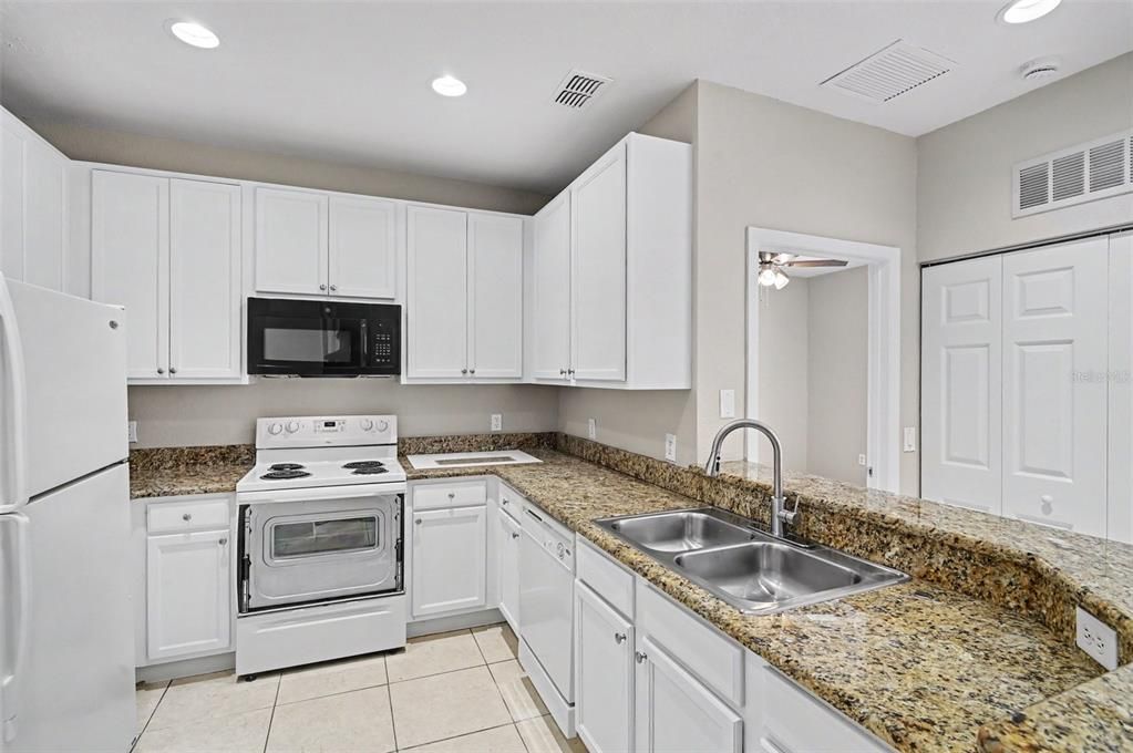 For Sale: $255,000 (3 beds, 2 baths, 1457 Square Feet)