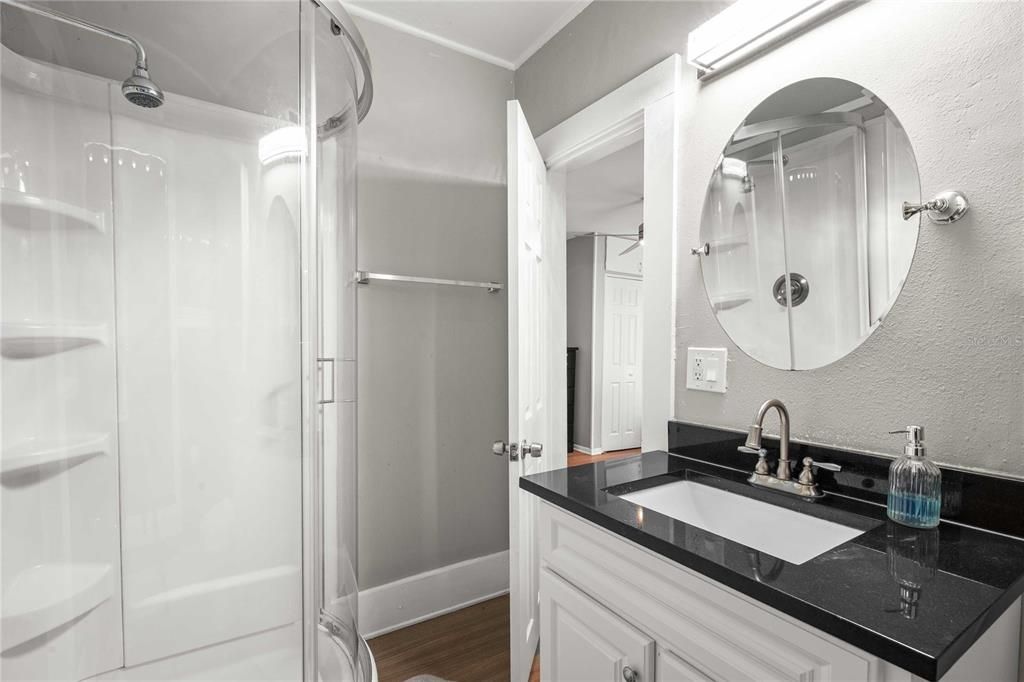 For Sale: $223,000 (2 beds, 1 baths, 776 Square Feet)