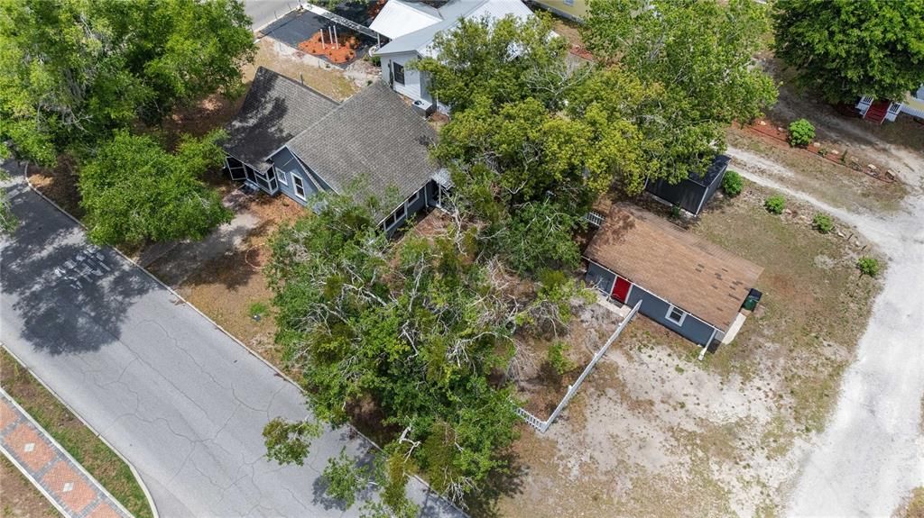 For Sale: $223,000 (2 beds, 1 baths, 776 Square Feet)