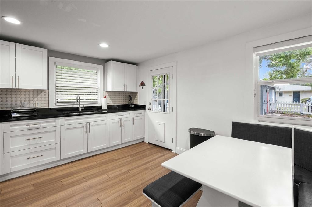 For Sale: $223,000 (2 beds, 1 baths, 776 Square Feet)