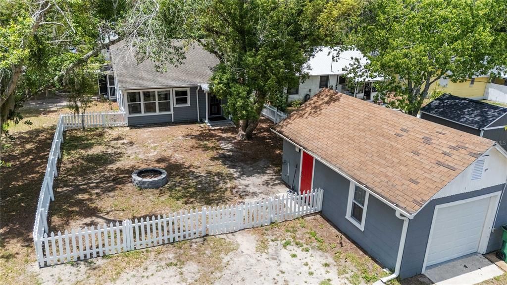 For Sale: $223,000 (2 beds, 1 baths, 776 Square Feet)