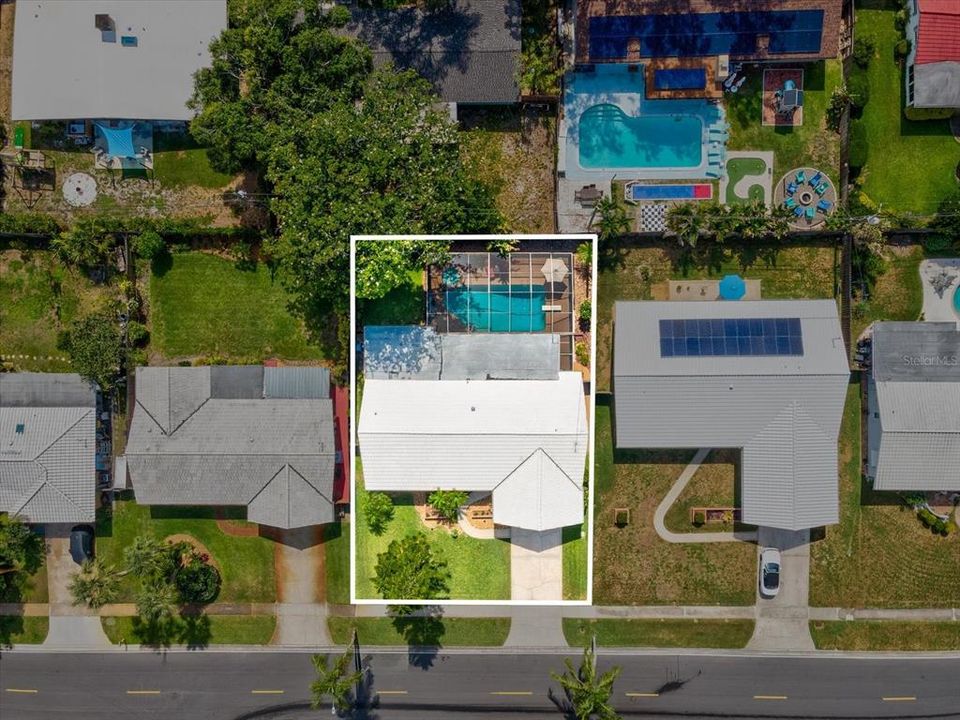Activo con contrato: $429,900 (3 camas, 2 baños, 1665 Pies cuadrados)