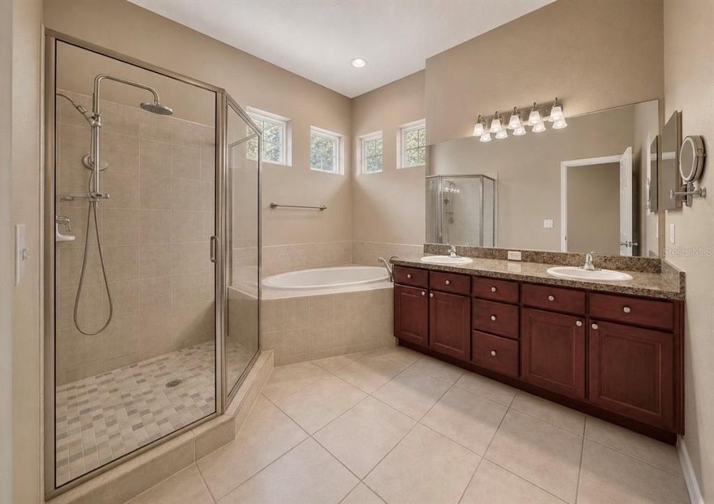 For Sale: $374,900 (3 beds, 2 baths, 1850 Square Feet)