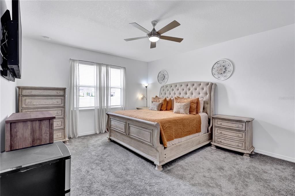 For Sale: $519,990 (4 beds, 3 baths, 2645 Square Feet)