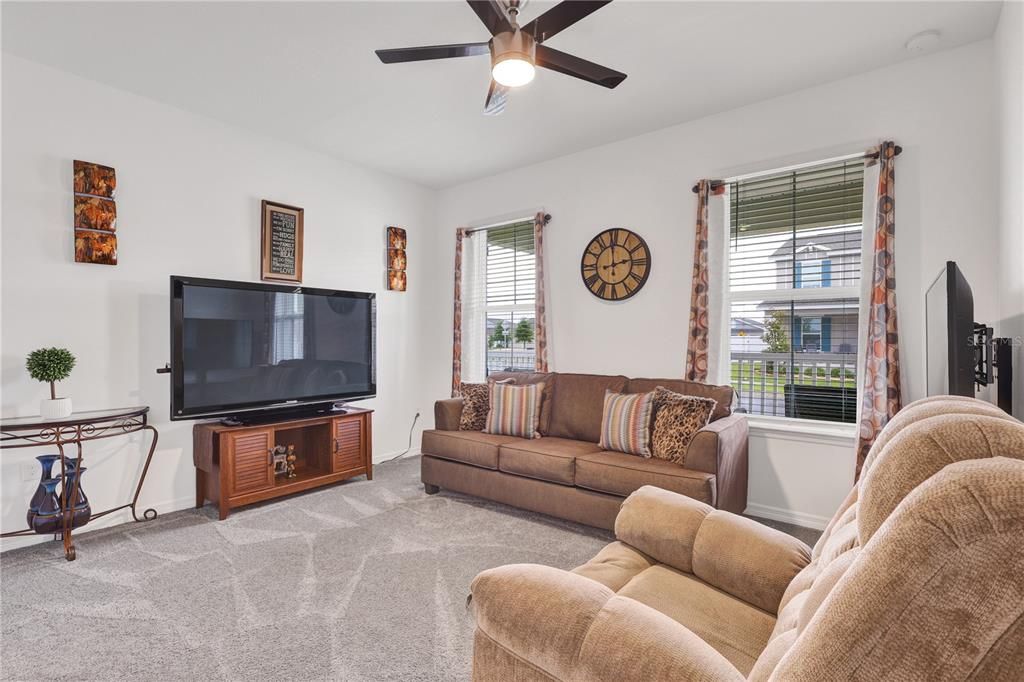 For Sale: $519,990 (4 beds, 3 baths, 2645 Square Feet)