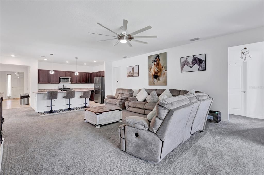 For Sale: $519,990 (4 beds, 3 baths, 2645 Square Feet)