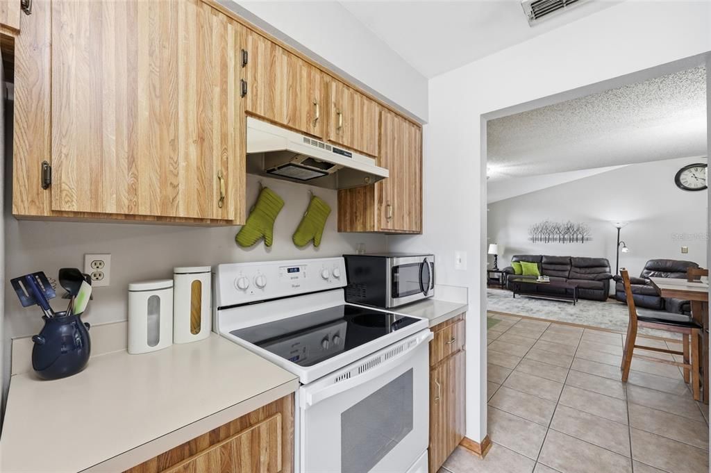 На продажу: $339,000 (3 спален, 2 ванн, 1465 Квадратных фут)