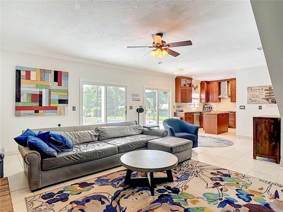 For Sale: $524,900 (5 beds, 2 baths, 2526 Square Feet)