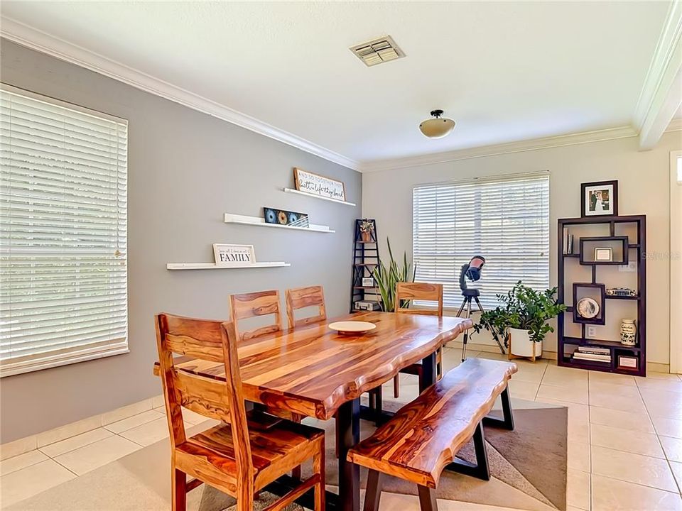 For Sale: $524,900 (5 beds, 2 baths, 2526 Square Feet)