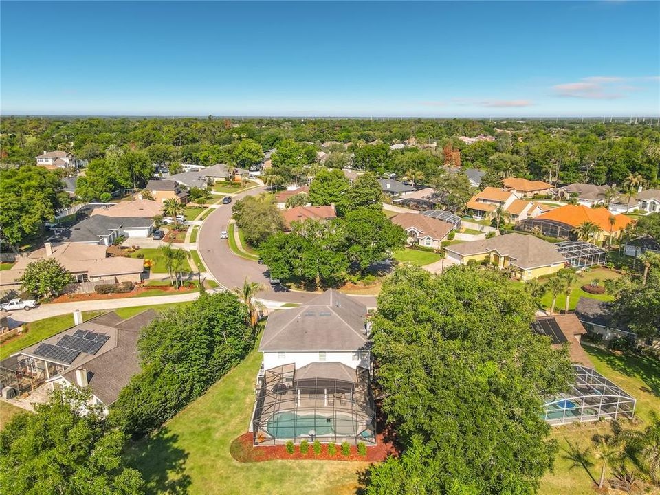 For Sale: $524,900 (5 beds, 2 baths, 2526 Square Feet)