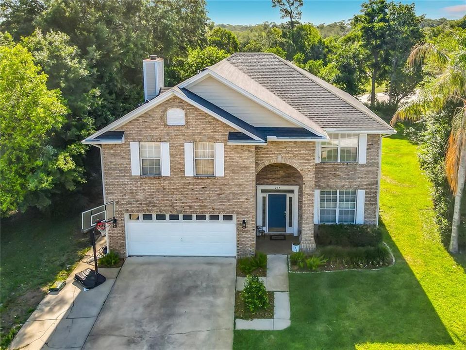 For Sale: $524,900 (5 beds, 2 baths, 2526 Square Feet)