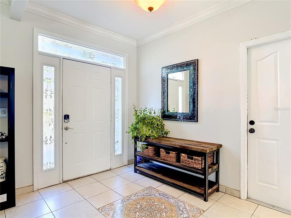 For Sale: $524,900 (5 beds, 2 baths, 2526 Square Feet)