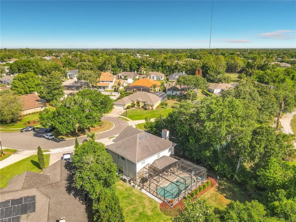 For Sale: $524,900 (5 beds, 2 baths, 2526 Square Feet)