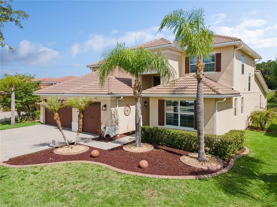 En Venta: $720,000 (4 camas, 3 baños, 3621 Pies cuadrados)